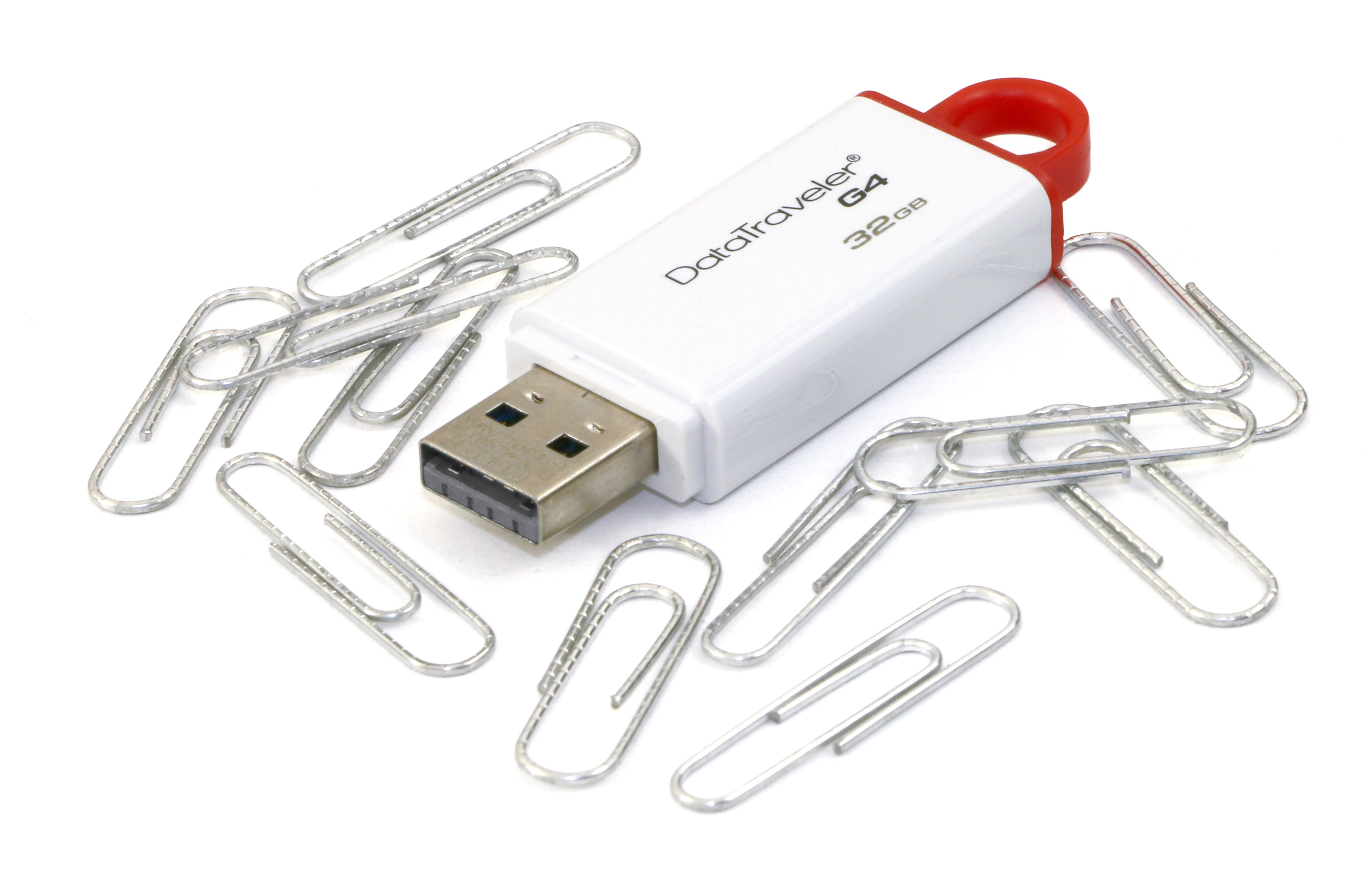 USB-stick-with-paperclips image USB stick with paperclips